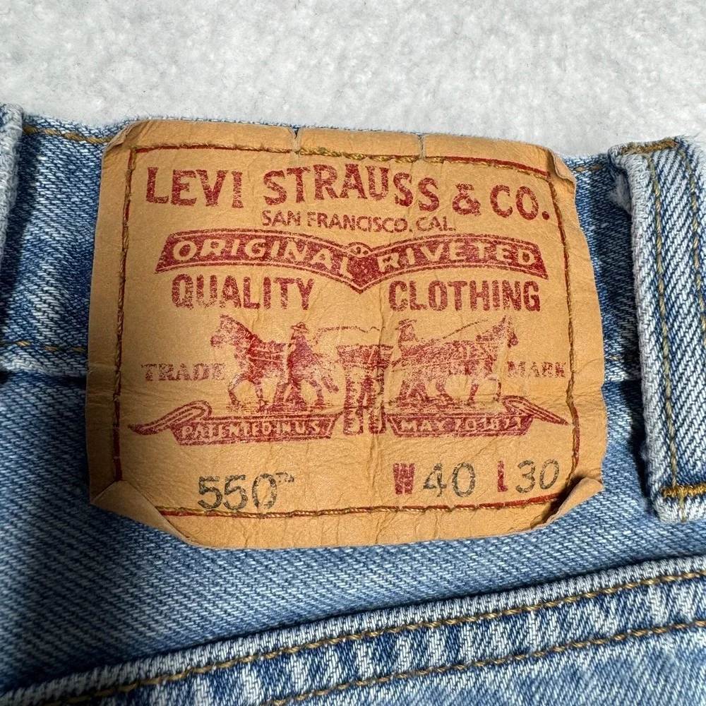 Levi's 550 Relaxed Fit Jeans Straight Blue Denim Pants Men's Size 40x30‎